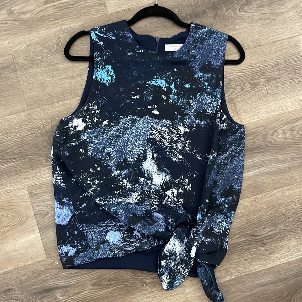 Aritzia Babaton Print Hopkins Tie Blouse Size M